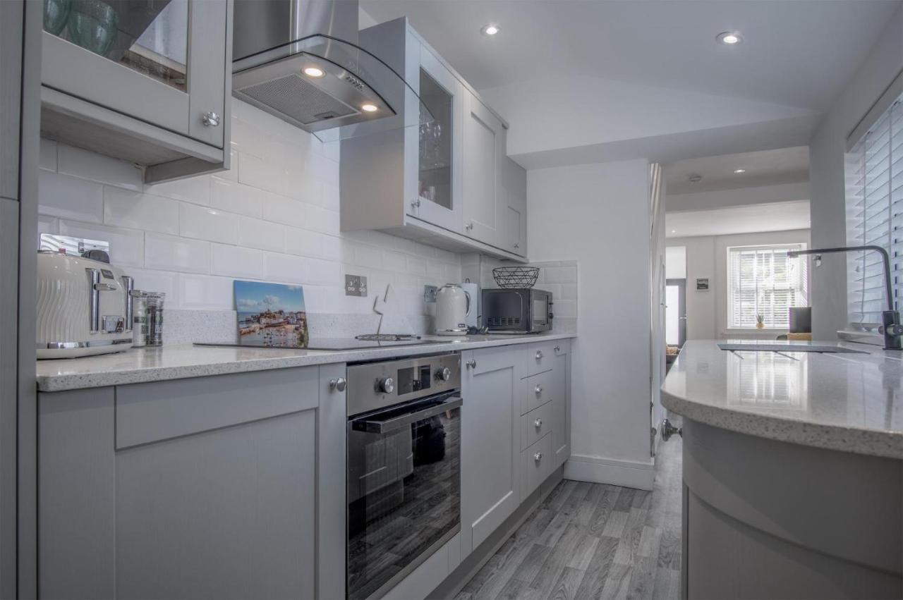 Hawtree Cottage - 2 Bedroom Cottage - United Kingdom Buitenkant foto